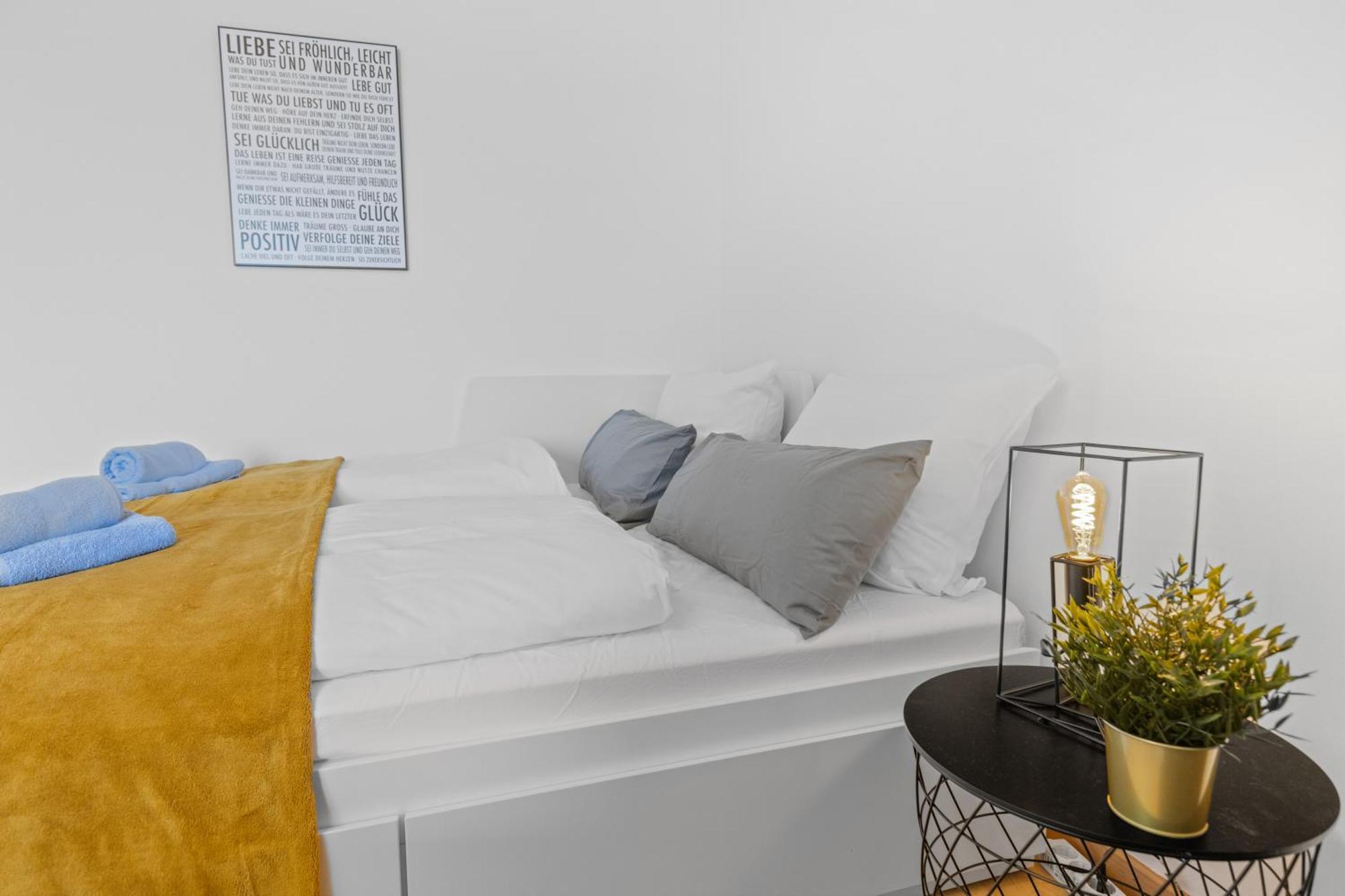 Sonniges City-Apartment Mit Suedbalkon Und Parklatz Neusass Eksteriør billede